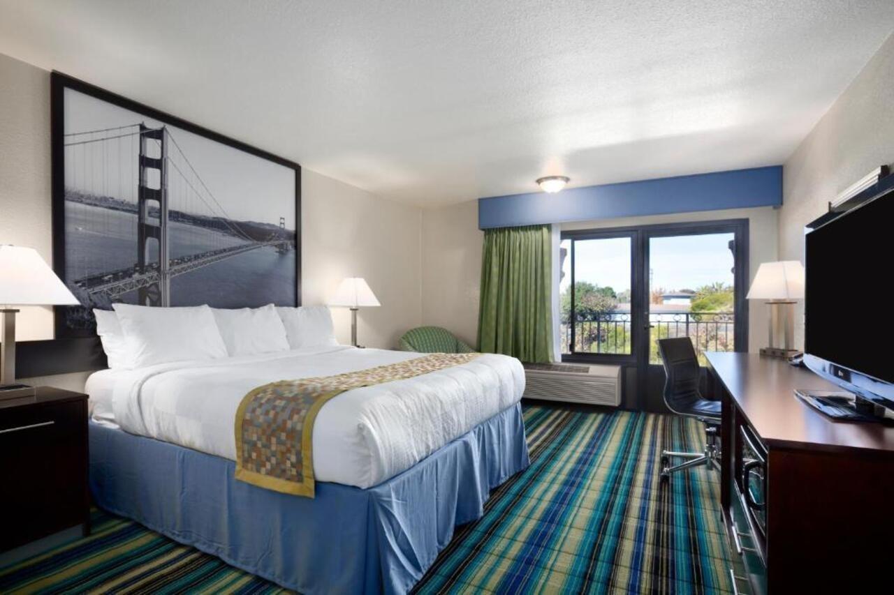 Super 8 By Wyndham Vallejo/Napa Valley Exterior photo